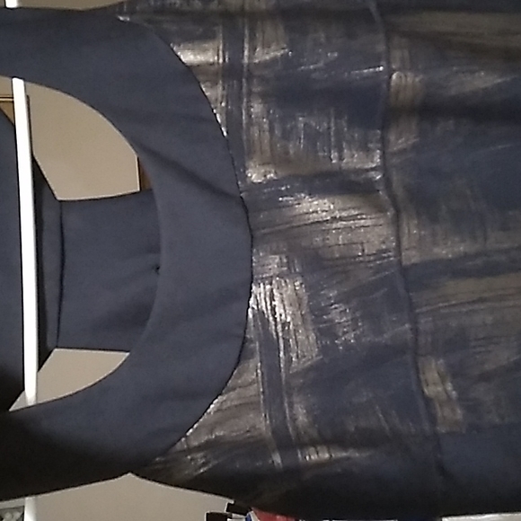 XERSION Tank Top Athletic Sport, Fitted with Built in Bra.(Womans Medium) - Picture 7 of 14